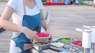 Satisfying with street food
