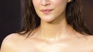 Hot kriti sanon