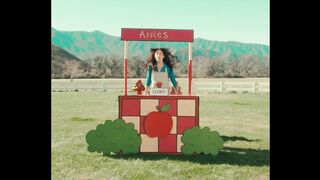 Bishop Briggs - Woman Is King (Official Music Video)(720P_HD).mp4