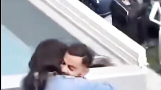 Kohli Hug Anushka Publicly