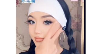 Makeup applying