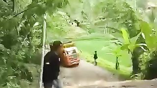 Skiil Dewa Supir Truk