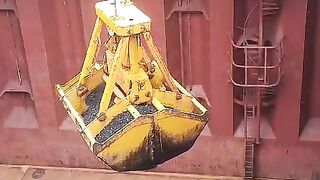 Coal loading with grab