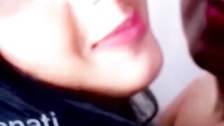 Girl lipcing