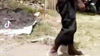 orang setengah dewa nggak doyan duit