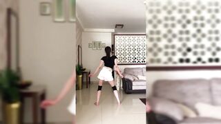 Indian Girl Hansika Arora Dance