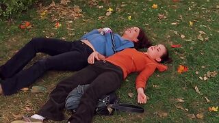 Gilmore girls (vertically) lorelai & rory