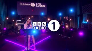 Sabrina Carpenter - Good Luck_ Babe_ (Chappell Roan cover) in the Live Lounge(720P_HD).mp4