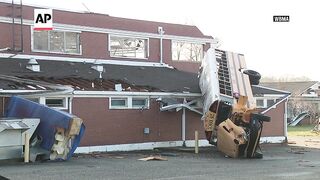 At least 37 dead after tornadoes, wildfires and dust storms wreak havoc in the US.