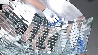 A young man used an iron pot and a mirror to