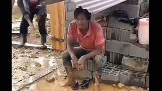 NGAKAK
