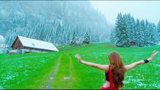 Yevadu Video Songs Ram Charan Kajal 4