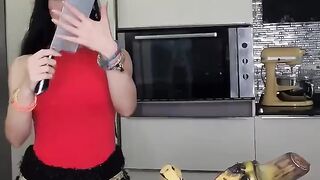 Colombian patacon Shakira
