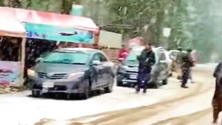 Murree snow fall 2033/Murree city#Murree pakistan/pakistan snow fall/Near Islamabad