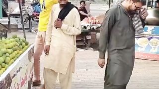 This is a Very Funny ???? Video یہ بہت فنی ویڈیو ھے آپ بھی دیکھیں