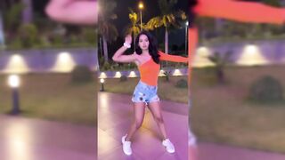 Indian Girl Janvi Soni Dance