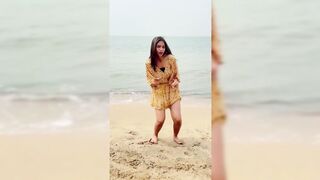 Indian Girl Mahira Chaurasia Dance
