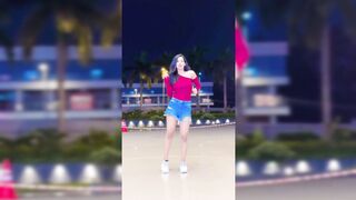 Indian Girl Janvi Soni Dance