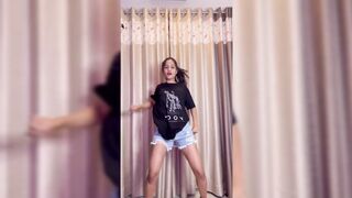 Indian Girl Rajasi Shahane Dance
