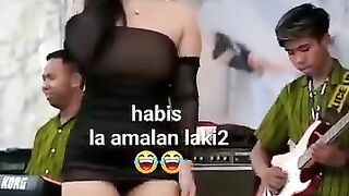 Goyang hot