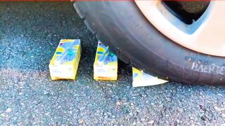Experimentos Esmagadores! Carro vs Coisas Crocantes e Macias! Coca-Cola, Fanta, Mirinda, Mnt Dew