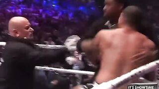 Gokhan saki vs Melvin Manhoef