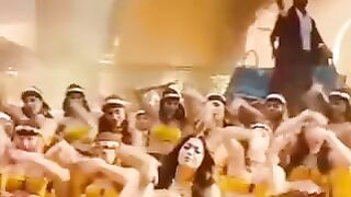 Tere sang sang chalti hai meri dua