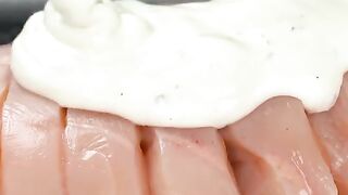 This recipe for cooking chicken breast has broken all records! The secret is in the marinade!
