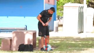 Exploding_Basketball_Prank!
