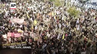 Minor scuffles break out between Israeli police and anti-government protesters.