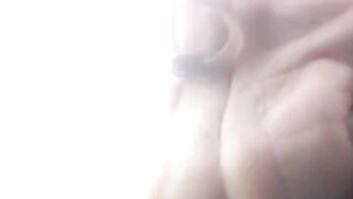 Larva lele yang lahir dari induk lele yang kurang matang gonad, lemah dan gampang oleng