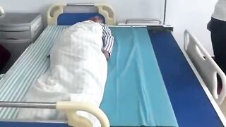 الصين طوّرت أسرّة ذكية لنقل المرضى بسهولة، مما يقلل الألم ويمنع الإصابات الثانوية