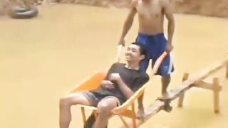 Bikin tegang