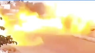 a truck carrying a gas cylinder ends up exploding