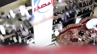 لحظات من القصف الامريكي