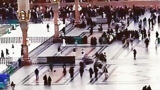 bus raha hai nazar mein Madina.