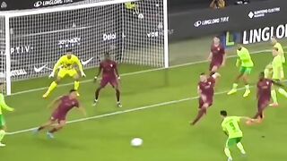 اهداف محمد امين عمورة في دوري الالماني