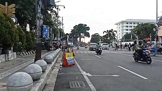 Info aktivitas di jalan. Pasar kembang stasiun tugu