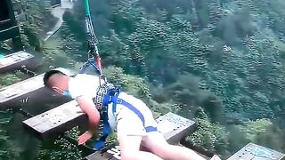 Others do the sky bridge '2025
