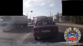 A serious chase unfolded in Tver: a drunk driver was running away from several traffic police crews
