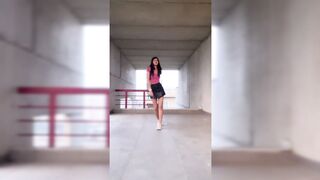 Indian Girl Khushi Singh Dance