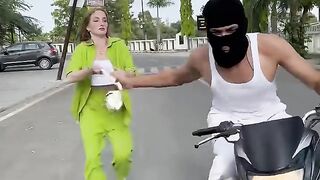 Smart thief???? لص ذكي….2025