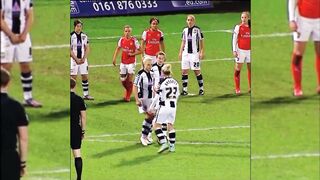 Smart free kicks in women's  football