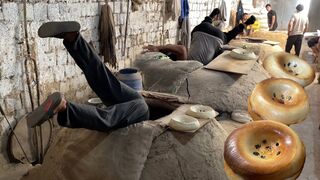 Legendary SAMARKAND breads. 15 000 loaves a day. How to make bread.
