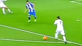 RONALDO IS UNSTOPPABLE WHEN HIS MOTHER WATCHES ????