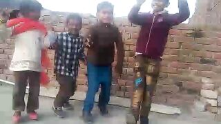Children are dancing.