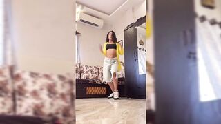 Indian Girl Pragati Ghosh Dance