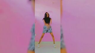Indian Girl Ritika Singh Dance