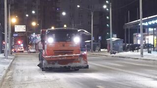 Snow removal in Saint-Petersburg