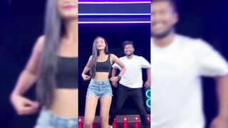 Indian Girl Ruvhi Jadhav Dance